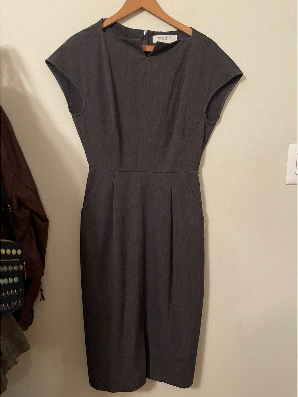 MM. Lafleur Gray Knee Length Cap Sleeve Shift Career Office Dress Size 4